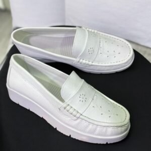 ZAPATO ENFERMERA CUERO