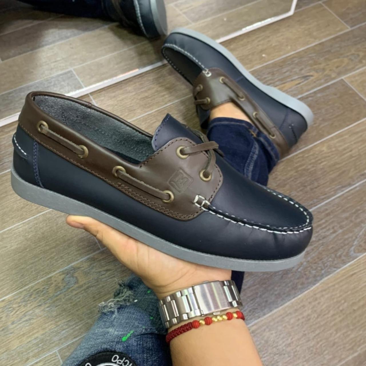 Apache Cuero Mao - Imagen 5